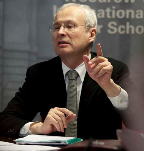 Pr. Vladimir ZAKHAROV